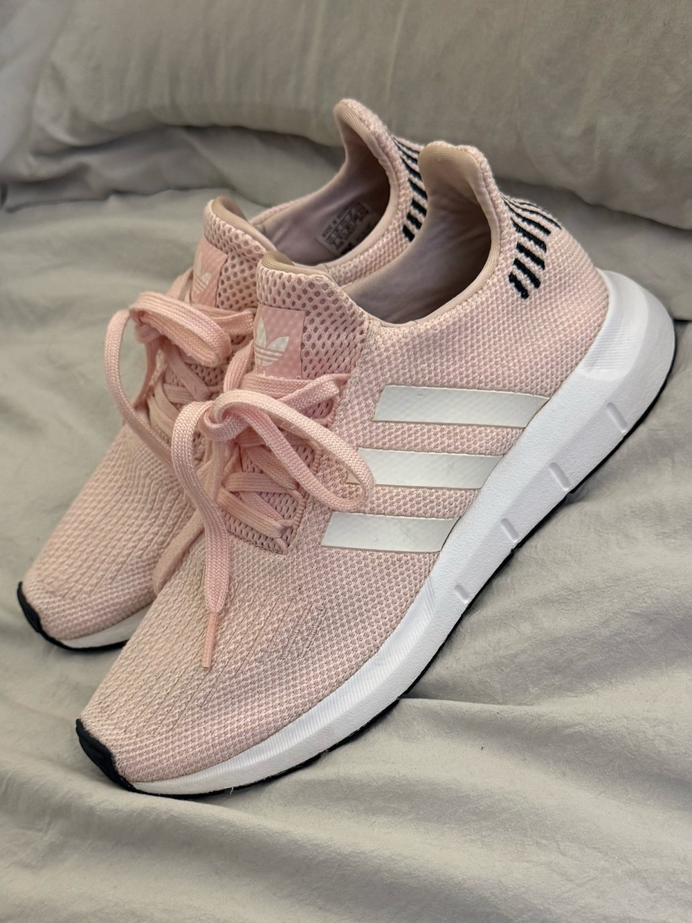 Adidas Women’s Originals Swift Run Ice Pink Athletic Running Shoes - Size 7